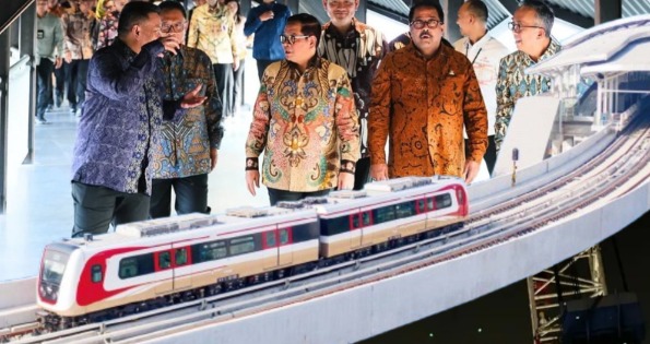 Pemerintah Provinsi (Pemprov) DKI Jakarta memastikan bahwa tarif MRT Jakarta dan LRT Jakarta tidak akan mengalami kenaikan. (X@txttransportasi)